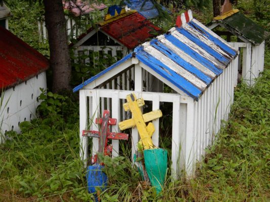 Eklutna, Friedhof